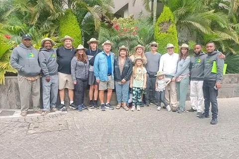 Stadsrondleiding met gids door Arusha met proeverij van eten op straat.