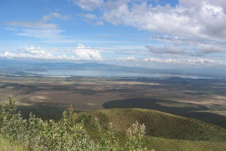 Tagestour zum Mount Longonot Park von NairobiTages-Tour zum Mount Longonot Park von Nairobi aus