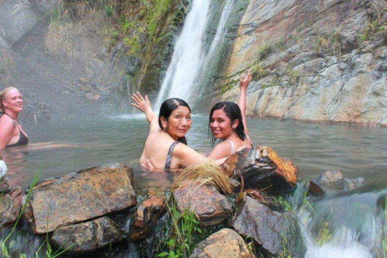 Cajamarca: Yumagual Waterfall & Local Pottery Tour Cajamarca: Yumagual & Pottery Tour – Spanish Guide