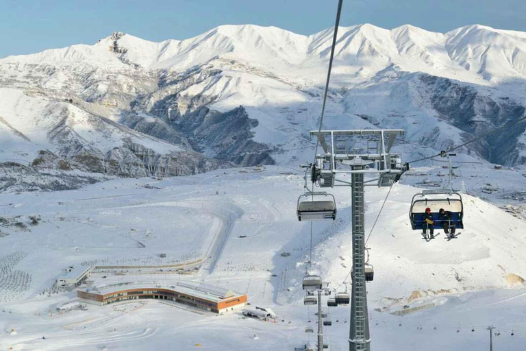 جولة سياحية إرشادية في مجمع شاهداغ السياحي الشتوي والصيفي