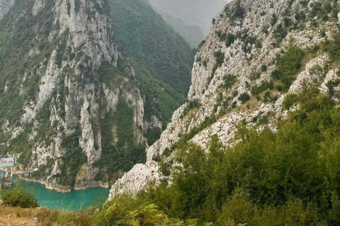 Da Tirana: Tour Instagram guidato del lago di Bovilla