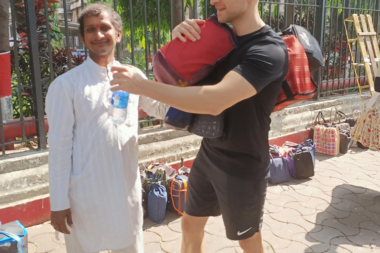 Ontmoet Dabbawala&#039;s Bezoek Dhobi Ghat en de sloppenwijk met een treinreis