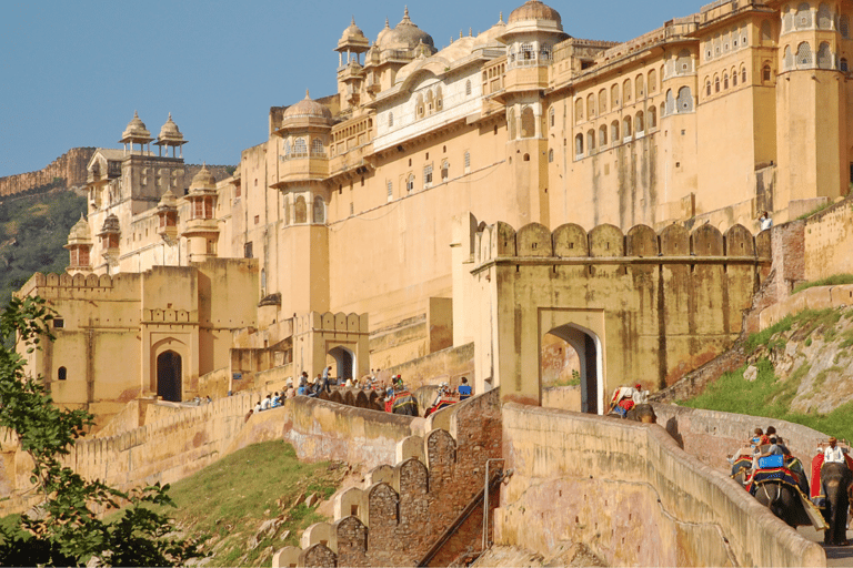 Jaipur: Amber Fort en Shopping Tour met gids en AC auto