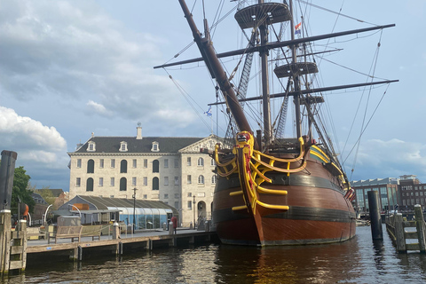 Adamboat: Acogedor crucero por el centro de la ciudad