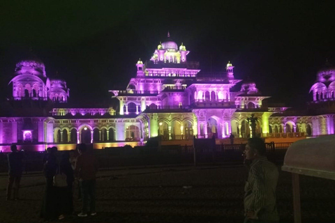 Jaipur : Visite nocturne d&#039;Amer et de la ville rose en jeep à ciel ouvert.