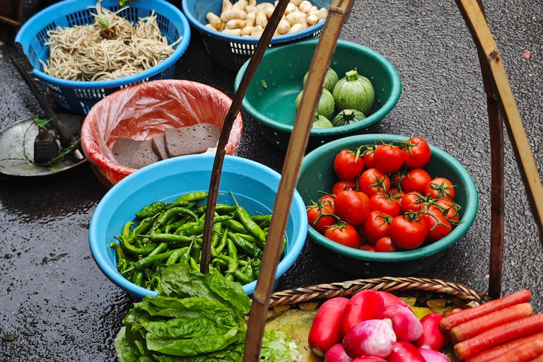 Zhangjiajie: Xiangxi Pickled Vegetable Class & Market Tour