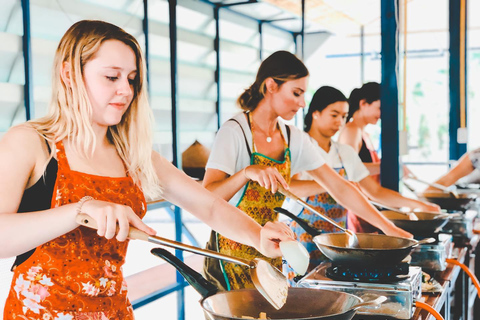 Expérience de cuisine thaïlandaise biologique à Chiang Mai