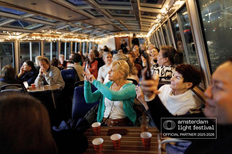 Amsterdam: crociera German Light Festival + bevande illimitateAmsterdam: crociera al Festival delle Luci tedesco + bevande a volontà