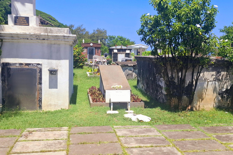Saint-Paul: Guided walk - Settlement Cave and Cemeteries - Saint Paul: Guided Walk - Settlement Cave and Cemeteries -
