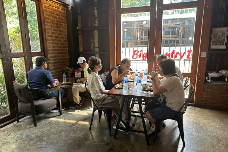 Ayutthaya: Sabieng Riverside Restaurant - Traveller&#039;s Lunch