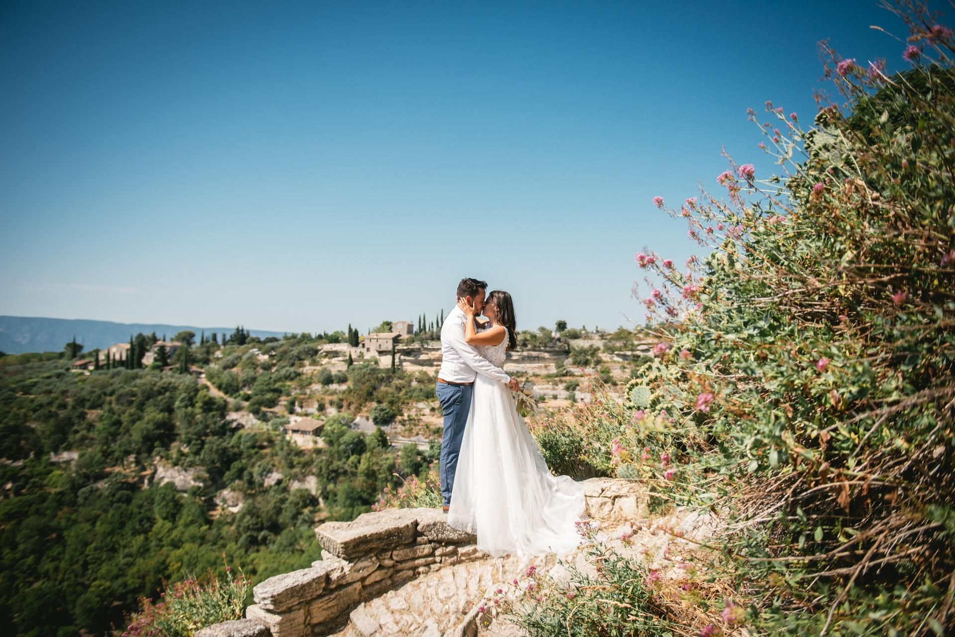 Gordes: Fotosession für Paare und Familien bei Sonnenuntergang