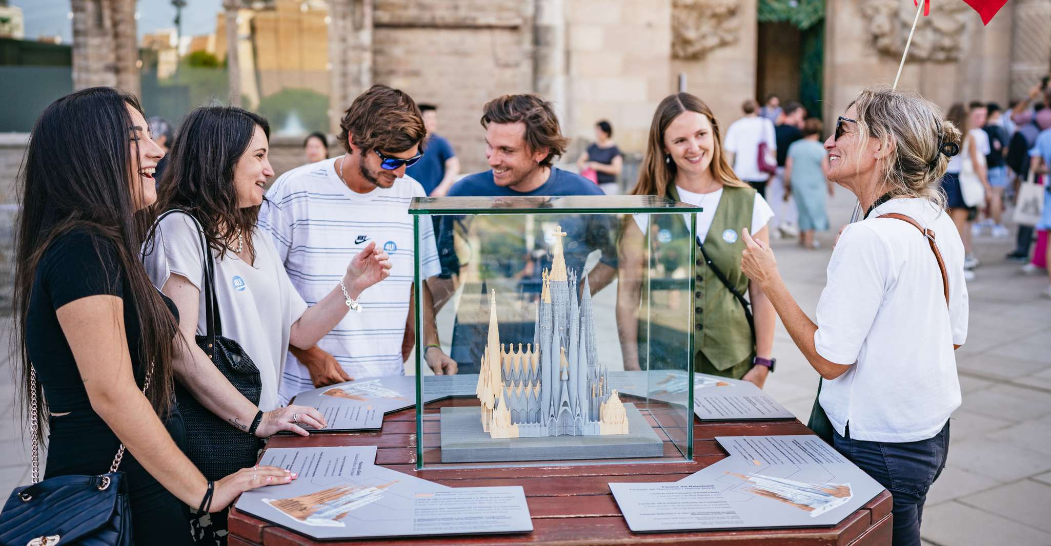 Barcelona: Sagrada Familia Skip-the-Line Entry Ticket & Tour photo 5