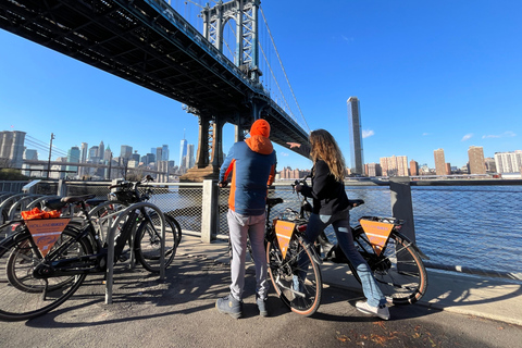 Broadway Bike Tour with Authentic Dutch Bikes! Tour in French on a Ebike