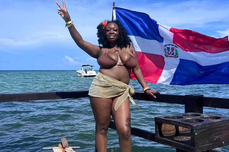 Punta Cana: Jamaican Party Boat w/ OPEN BAR And DJ (Adults) PRIVATE Punta Cana: Jamaican Party Boat Open Bar and Snacks