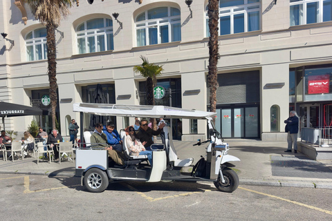Madrid: Private Tuk Tuk Tour with Expert Guide and Panoramic Views The Classics Tour ~ Discover Madrid in 60 minutes from your STARTING POINT!