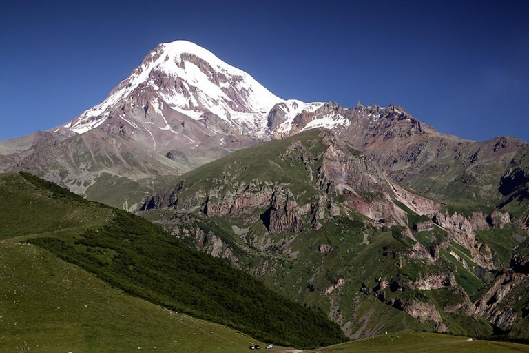 Kazbegi : excursion dans la vallée de Juta avec transport en 4x4Kazbegi : excursion d&#039;une journée dans la vallée de Juta avec transport en 4x4