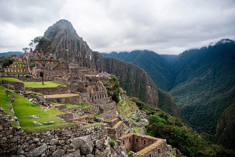Cusco: Machu Picchu Tour 1 Day | Round Trip Train | Machu Picchu Tour By Train Full Day