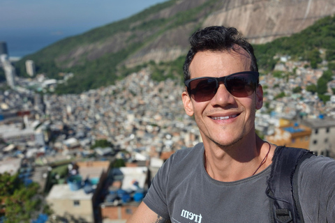 Jeep&#039;n&#039;Culture: Rocinha Favela and Tijuca Rainforest TourFrom South Zone or Downtown - French