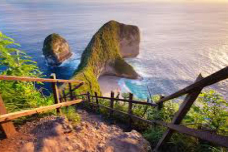 Nusa Penida: West Coast Adventure Package Nusa Penida: West & Snorkeling Package