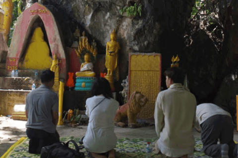 Luang Prabang: Xiengman Village Temple Half-Day Tour