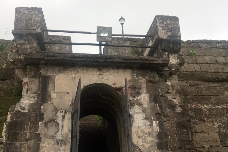 Manila: Excursão a pé guiada pela Revolução de Intramuros