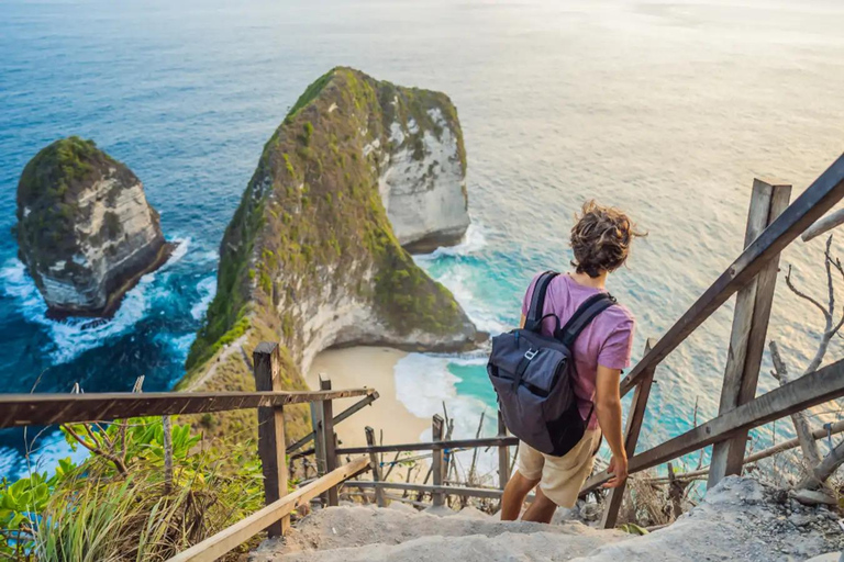 BFT Bali : Excursion d&#039;une journée sur l&#039;île de Penida avec transfert en bateau rapideNusa Penida : Visite privée de l&#039;est de l&#039;île avec déjeuner