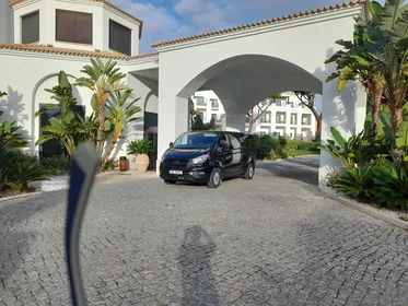 Privater Fahrer von der Algarve nach Lissabon mit einem 8-sitzigen Minibus