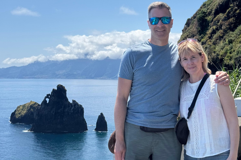 West Jeep tour Madeira: Fanal, Seixal beach, Vulcaninc Pools