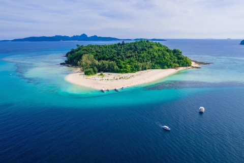 Phuket: Phi Phi Maya Bamboo Island mit dem Speed-Katamaran