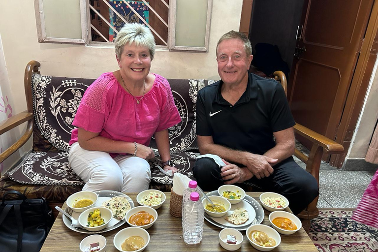 Jaipur: Traditionelles Abendessen mit der Familie inklusive Transfers