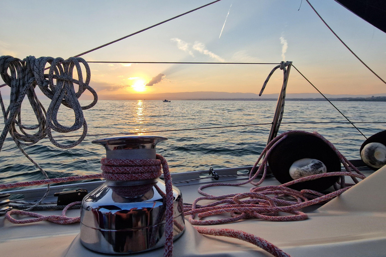 Évian: Sailing excursion on Lake Geneva Evian: Sailing excursion on Lake Geneva