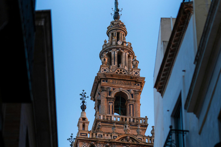 Seville: Cathedral & La Giralda Guided Tour with Tickets