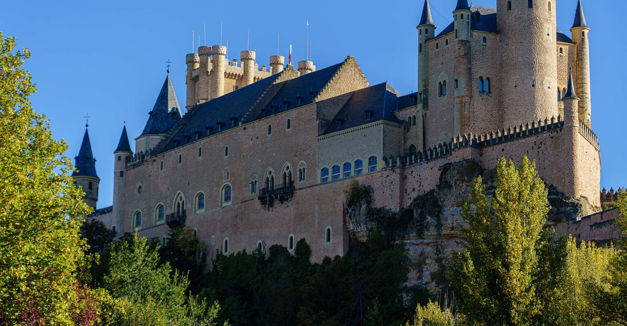 Suitetrails - Segovia - Old Town tour including Castle visit