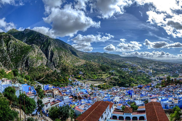 Tamuda Bay: Tetouan and Chefchaouen Day Trip with Guide guide in Spanish