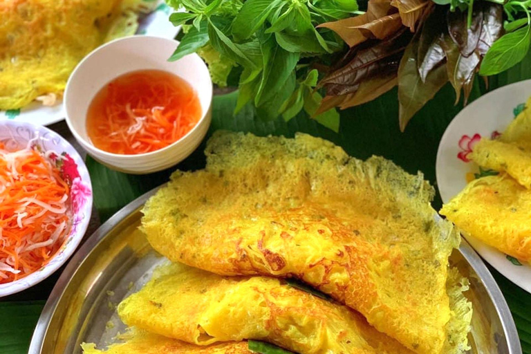 Esplora il tour gastronomico di Da Nang e la crociera sul fiume Han