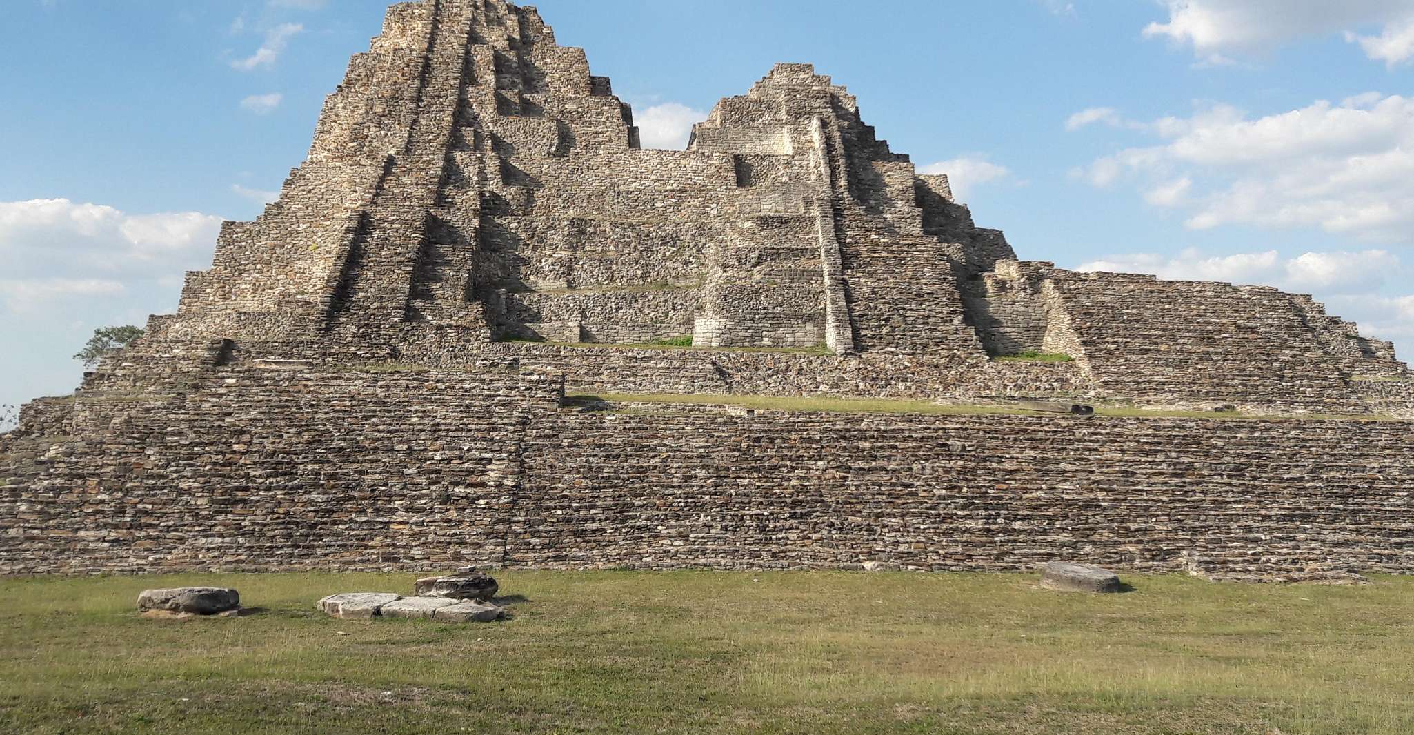 El Salto waterfall and visit to Pomoná and Moral Sites - Housity