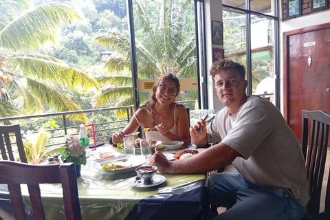 Kandy: Sigiriya, Pidurangala, and Spice Garden Day Trip