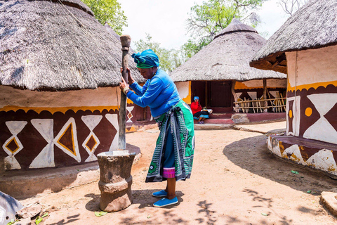 Johannesburg: Lesedi Cultural Village Guided Tour