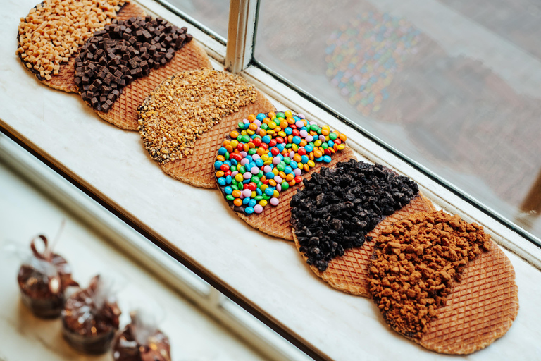 Amsterdam: Traditional Dutch Stroopwafel Making Experience