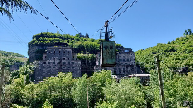 Kutaisi: Chiatura, Katskhi Pillar en Mgvimevi-tour