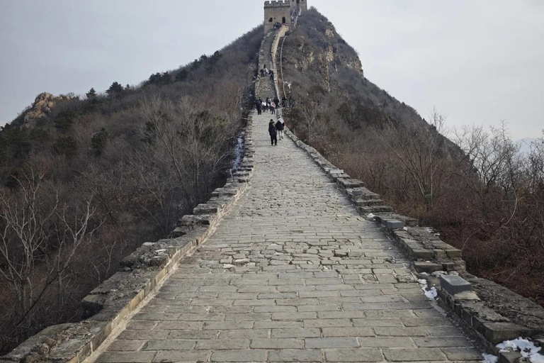 Beijing: Gubei Water Town & Simatai Great Wall Tour