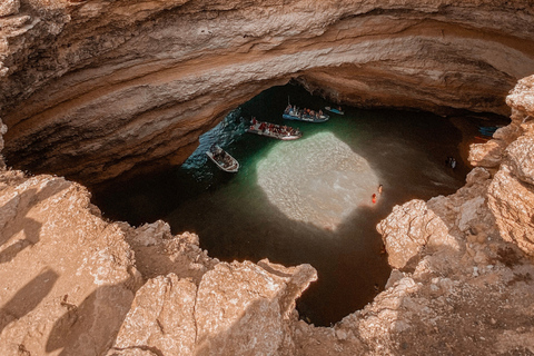 Från Faro: Äventyrstur i Benagils grotta och merFrån Faro: Äventyrstur till Benagil-grottan