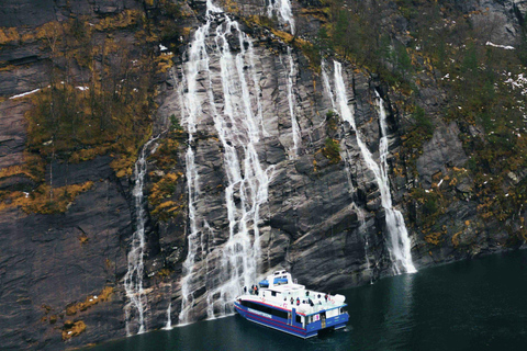 Von Bergen: Fjordrundfahrt nach MostraumenAb Bergen: Fjord-Bootsfahrt zur Meerenge Mostraumen