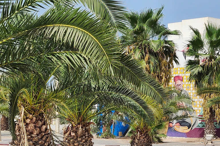 Djerba in Electric Mode: 3 Wheels, 3 Adventurers, Ready to Explore the Island? Djerba: Electric 3-Wheeler Ride for a Fun Family Experience