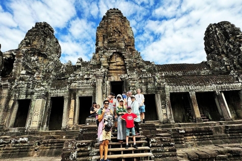 Angkor Highlight Sunrise Guided Tour & Banteay Srei Private: Temple Tour with Visit to Angkor Wat & Tour Guide