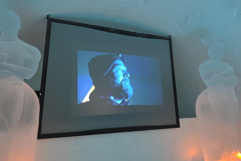 Levi: Family friendly Snow Village visit & Northern lights!