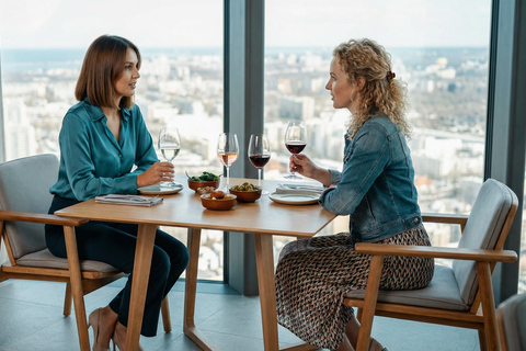 Gdańsk: Spanish wine tasting & tapas selection on 33rd floor