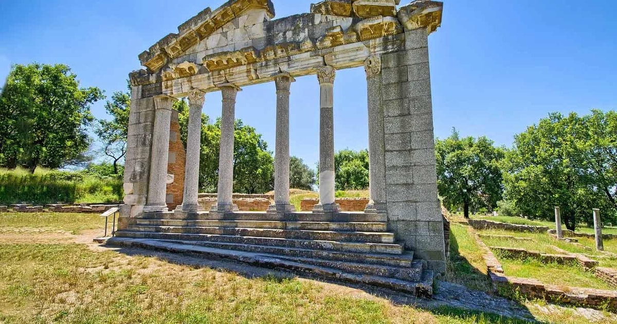 Vanuit Tirana/Durres/Golem: Verken de stad Vlora & Apollonia | Scenic road trips in Albania