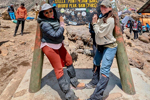 Nairobi: Great Rift Valley Volcanic Rock Tour with Pickup