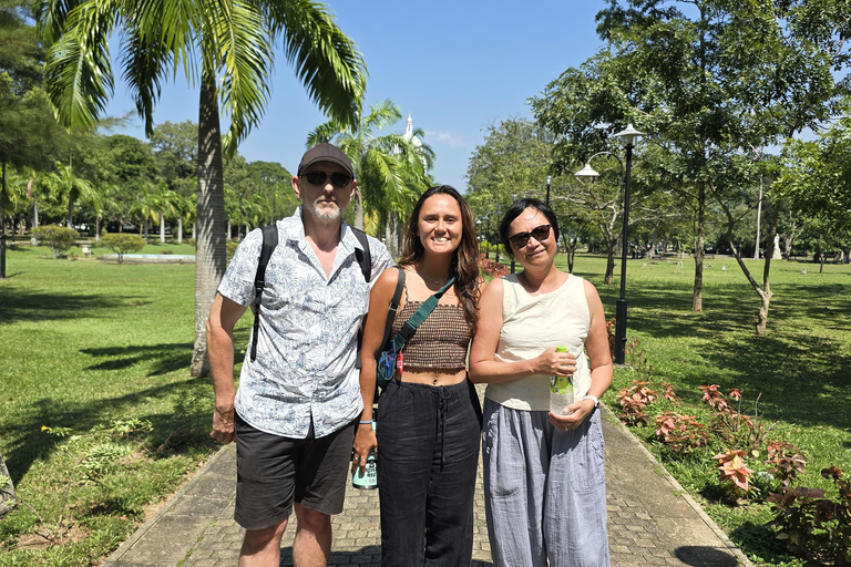 Colombo Heritage and Cultural Temples Tuk Tuk Tour